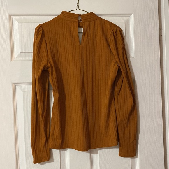 RW&CO Blouse - Picture 9 of 11